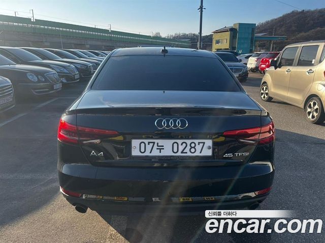 Audi A4 45 TFSI