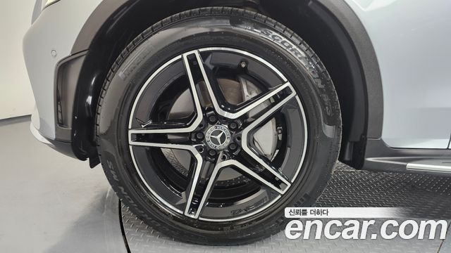 Mercedes-Benz GLC-Class GCL300 4MATIC Coupe