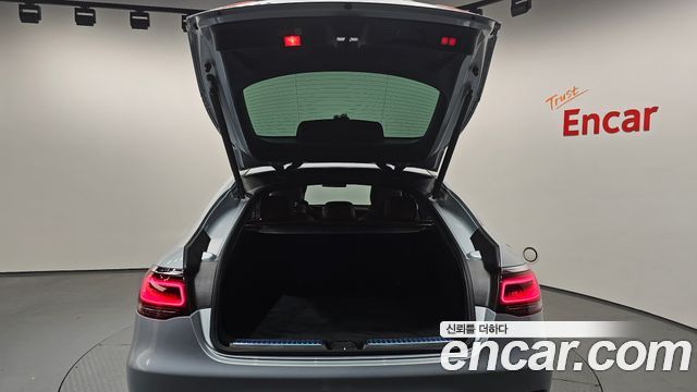 Mercedes-Benz GLC-Class GCL300 4MATIC Coupe