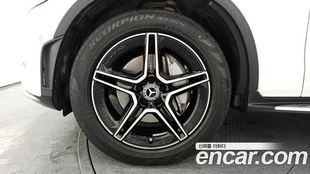 Mercedes-Benz GLC-Class GLC300 4MATIC