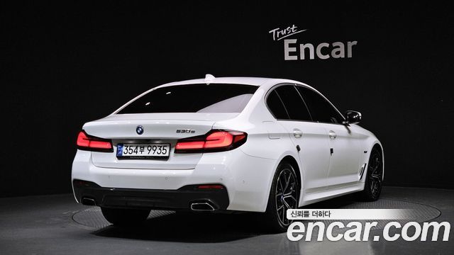 BMW 5-Series 530e M Sport