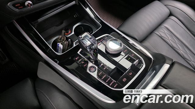 BMW X7 M50i 6STR