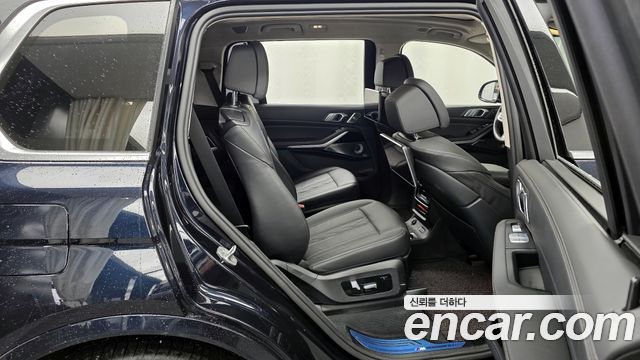 BMW X7 M50i 6STR