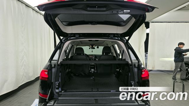BMW X7 M50i 6STR