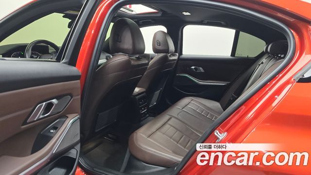 BMW 3-Series 330i M Sport