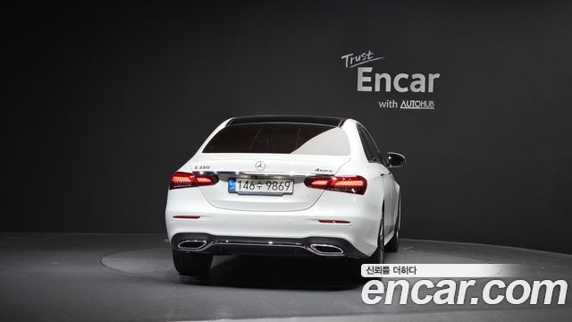 Mercedes-Benz E-Class E350 4MATIC AMG Line