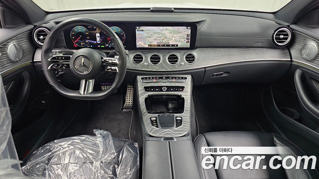Mercedes-Benz E-Class E350 4MATIC AMG Line