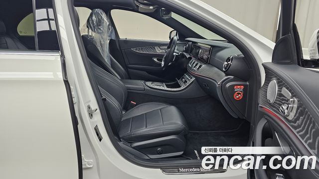 Mercedes-Benz E-Class E350 4MATIC AMG Line