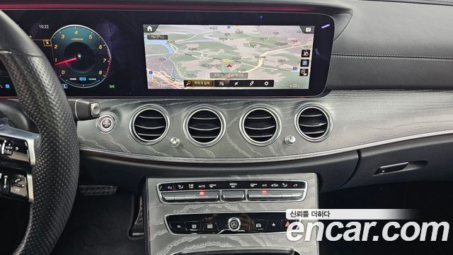 Mercedes-Benz E-Class E350 4MATIC AMG Line