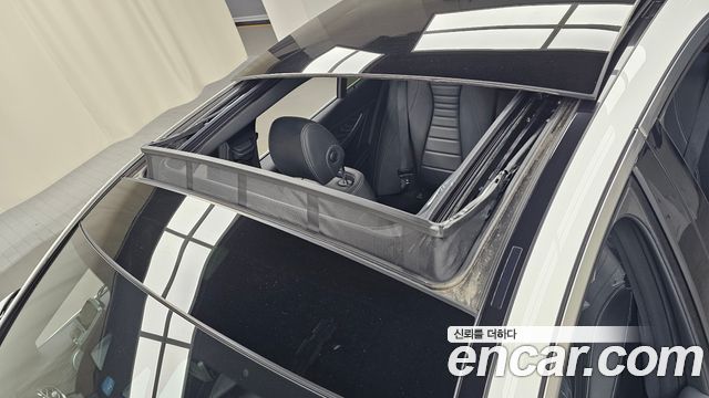 Mercedes-Benz E-Class E350 4MATIC AMG Line