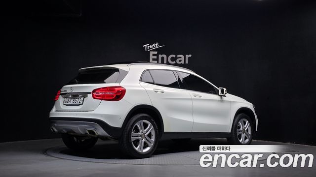 Mercedes-Benz GLA-Class GLA200 d
