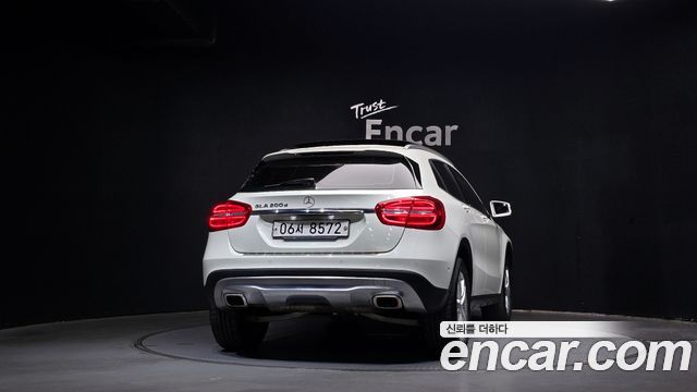 Mercedes-Benz GLA-Class GLA200 d