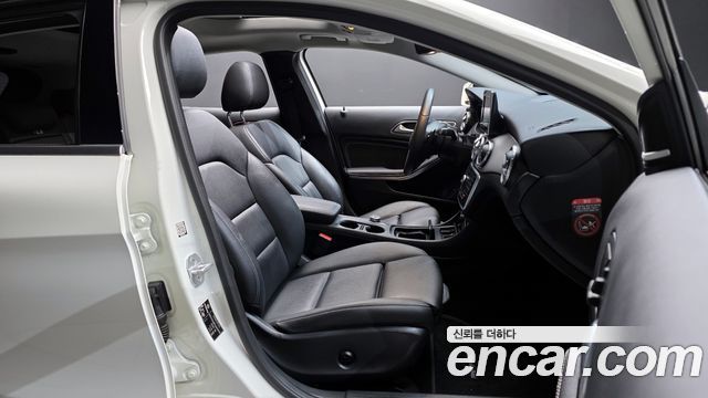 Mercedes-Benz GLA-Class GLA200 d