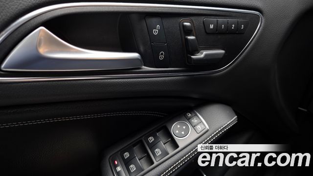 Mercedes-Benz GLA-Class GLA200 d