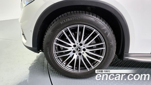 Mercedes-Benz GLC-Class GLC 300 4MATIC Avantgarde