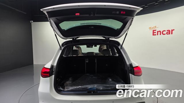 Mercedes-Benz GLC-Class GLC 300 4MATIC Avantgarde