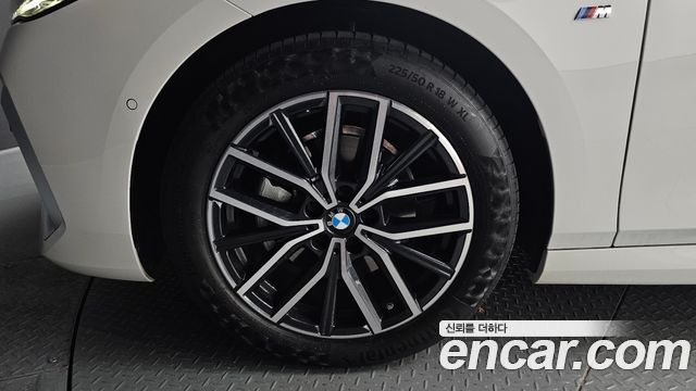 BMW 2-Series 220i M Sport Design