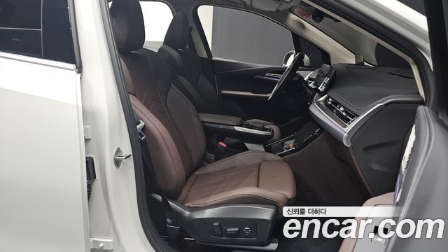 BMW 2-Series 220i M Sport Design
