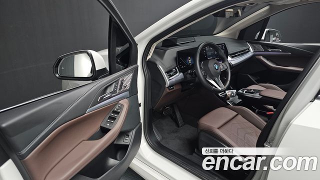 BMW 2-Series 220i M Sport Design