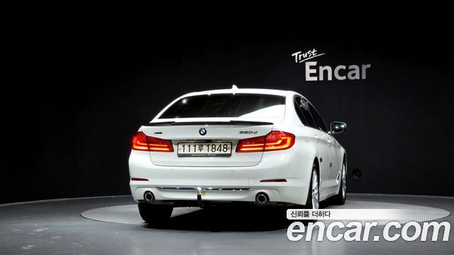 BMW 5-Series 520d xDrive Luxury Plus