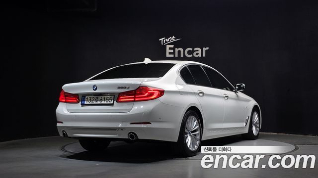 BMW 5-Series 520d Luxury Special Edition