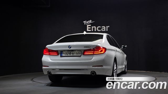 BMW 5-Series 520d Luxury Special Edition