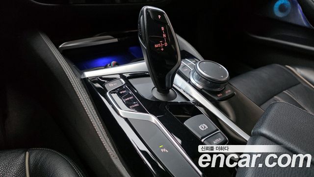 BMW 5-Series 520d Luxury Special Edition