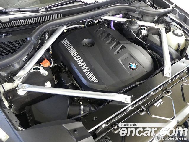 BMW X7 xDrive 40i Design Pure Excellence 6-Seater