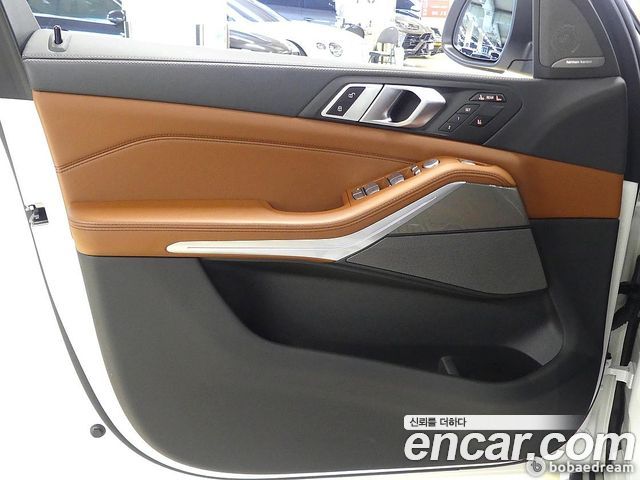 BMW X7 xDrive 40i Design Pure Excellence 6-Seater
