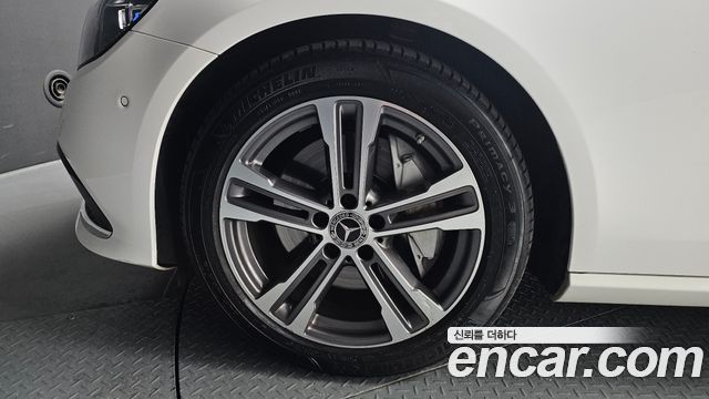 Mercedes-Benz E-Class E350 4MATIC Avantgarde