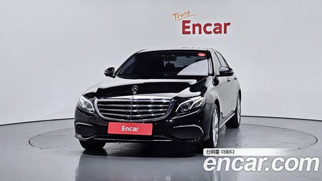 Mercedes-Benz E-Class E300 Exclusive