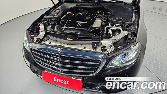 Mercedes-Benz E-Class E300 Exclusive