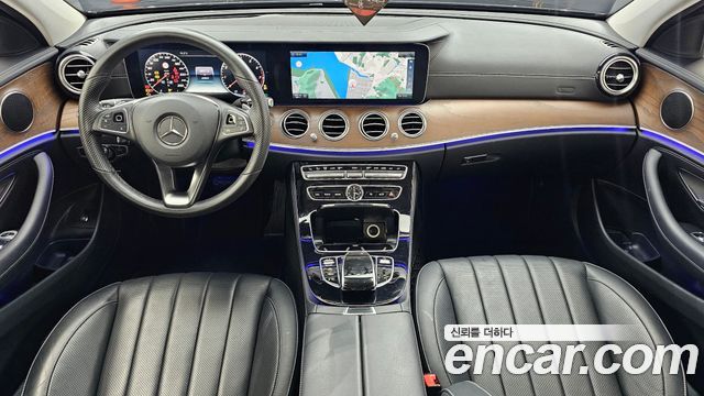 Mercedes-Benz E-Class E300 Exclusive