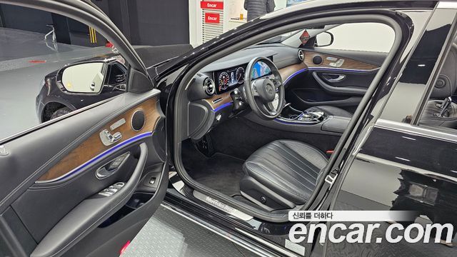 Mercedes-Benz E-Class E300 Exclusive