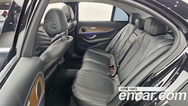 Mercedes-Benz E-Class E300 Exclusive
