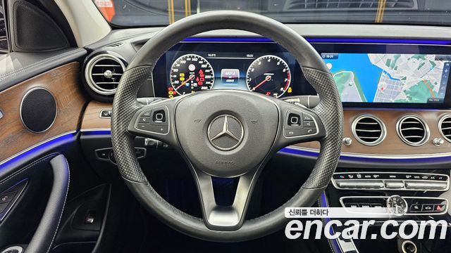 Mercedes-Benz E-Class E300 Exclusive