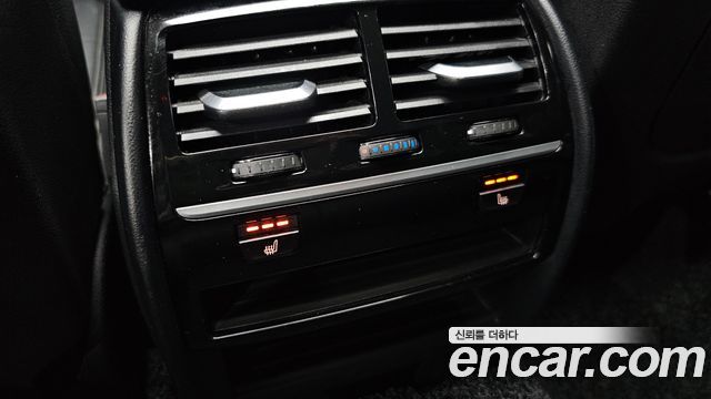 BMW 5-Series 520i Luxury