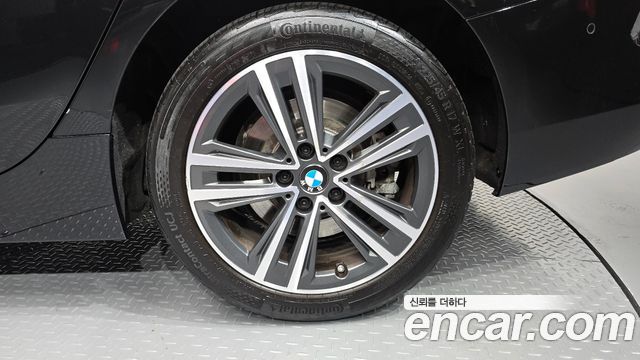BMW 2-Series 220i Sport