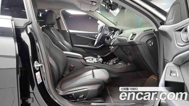 BMW 2-Series 220i Sport