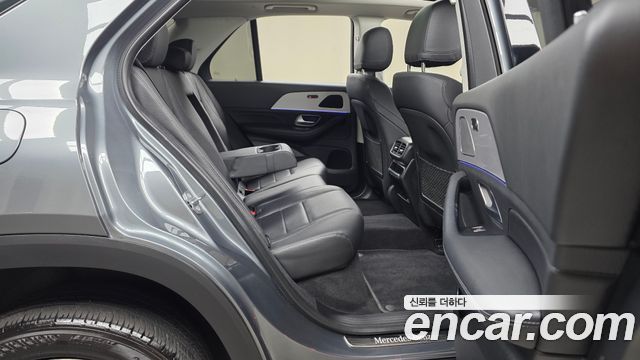 Mercedes-Benz GLE-Class GLE300d 4MATIC