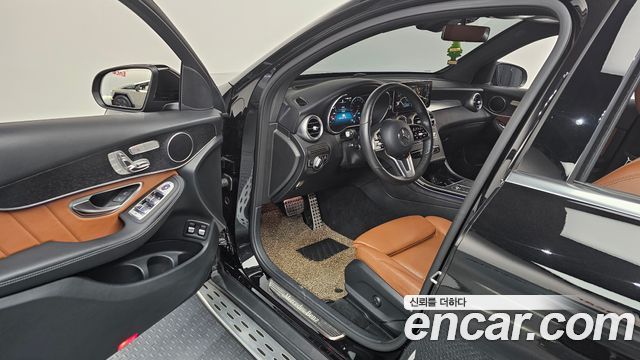 Mercedes-Benz GLC-Class GLC300e 4MATIC Coupe