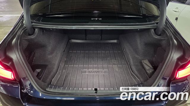 BMW 5-Series 530i M Sport Package