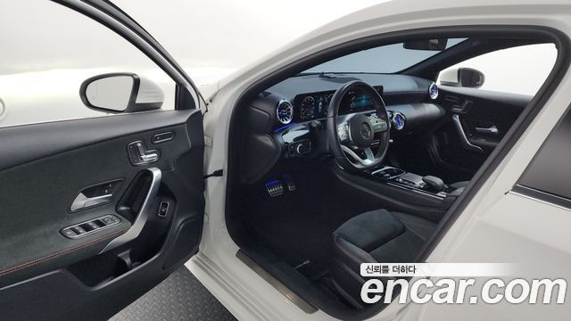 Mercedes-Benz A-Class A250 4MATIC Sedan