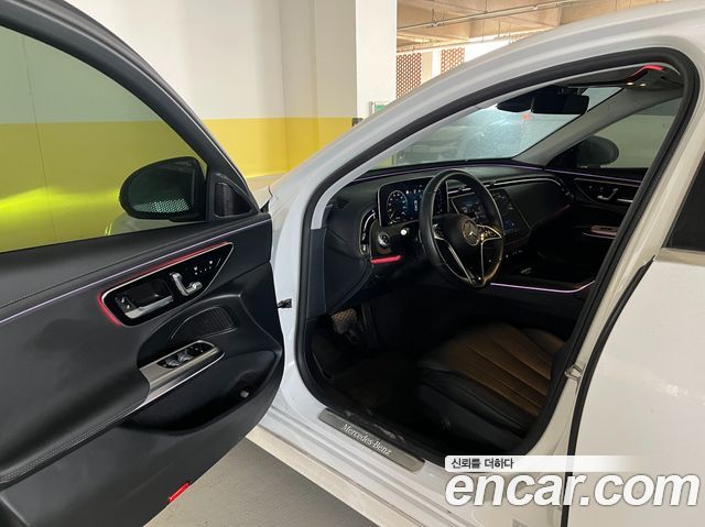 Mercedes-Benz E-Class E200 Avantgarde