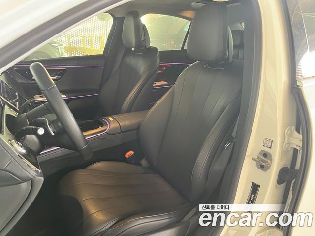 Mercedes-Benz E-Class E200 Avantgarde