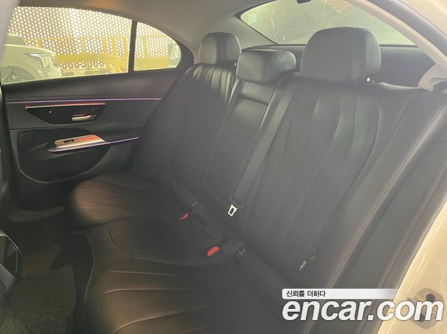 Mercedes-Benz E-Class E200 Avantgarde