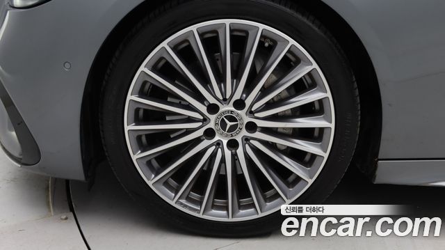 Mercedes-Benz C-Class C300 4MATIC AMG Line