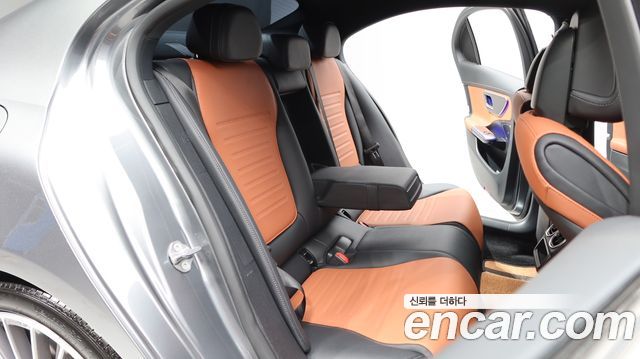 Mercedes-Benz C-Class C300 4MATIC AMG Line