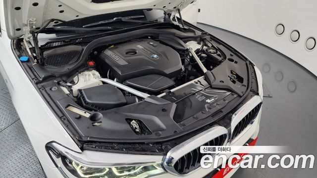 BMW 5-Series 530i M Sport Package Plus