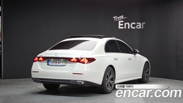 Mercedes-Benz E-Class E200 Avantgarde
